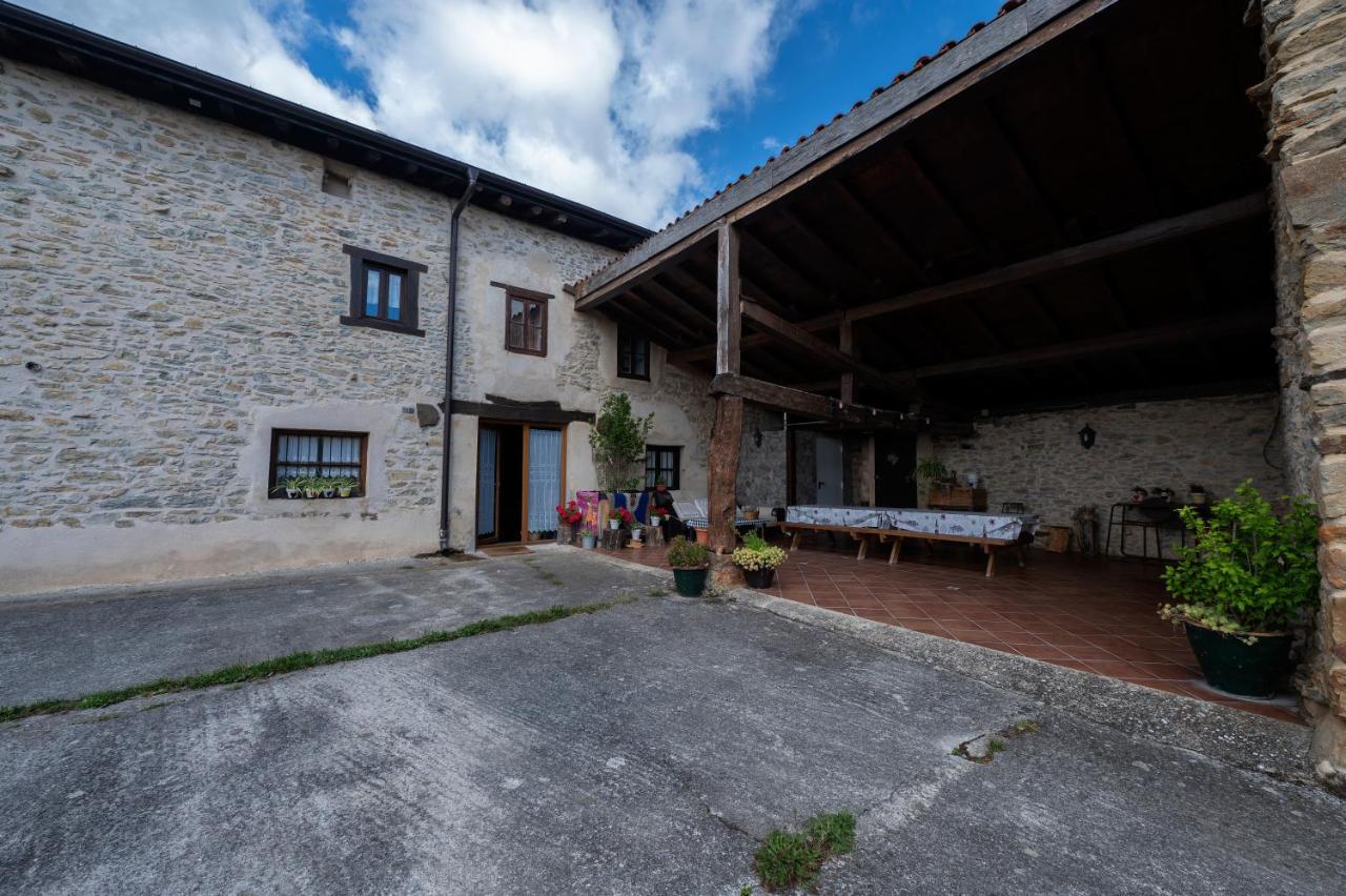 Mujika Etxea Villa Manurga Buitenkant foto